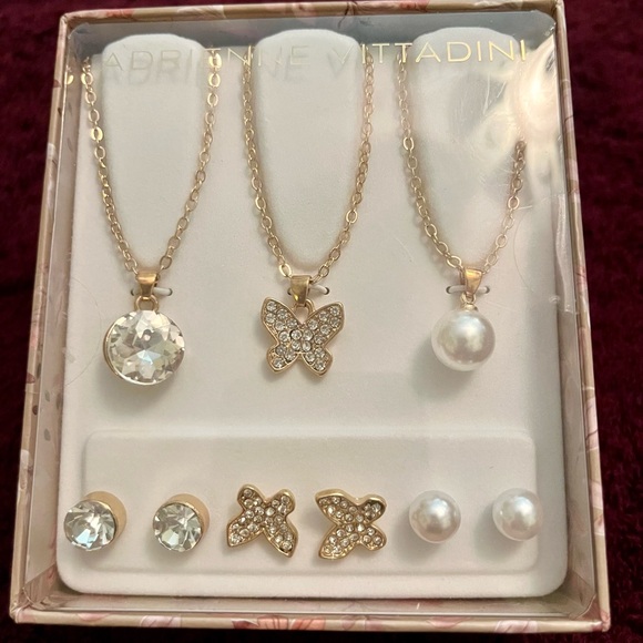 Adrienne Vittadini Jewelry - NIB Adrienne Vittadini Gold Necklace and Earring Set